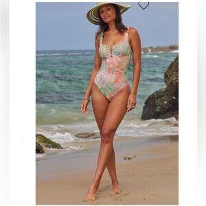 NWT Весса By Rebecca Virtue Coral Reef Viviana V-Wire Tie Back Swimsuit